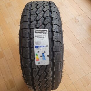Bridgestone 265/65R17